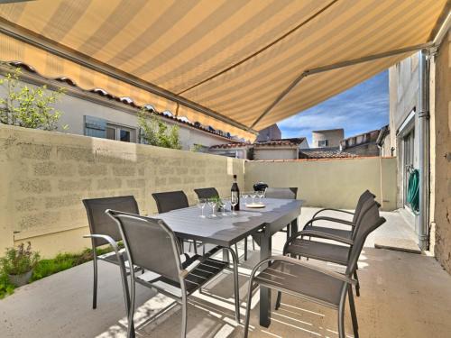 Le Chateau-d'Oleron Casa | Holiday Home La Picotelle by Interhome