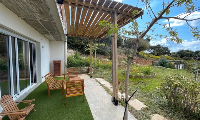 Monacia-d'Aullene Casa | Casa de vacaciones 'Guetali Du Village' con terraza privada, Wi-Fi y aire acondicionado