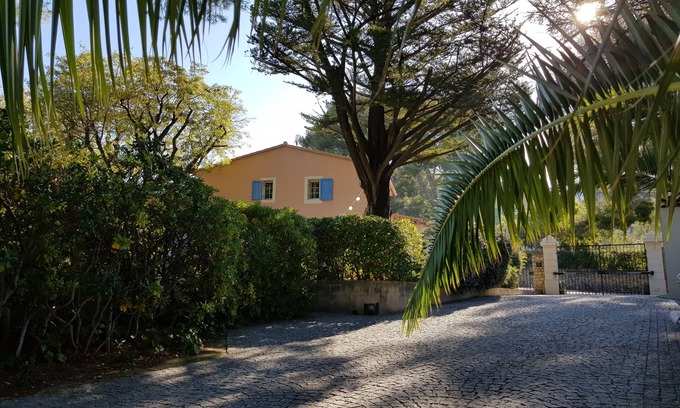 Saint-Cyr-sur-Mer Villa | Casa de sus vacaciones a 300 m de la playa (hasta 10 personas).