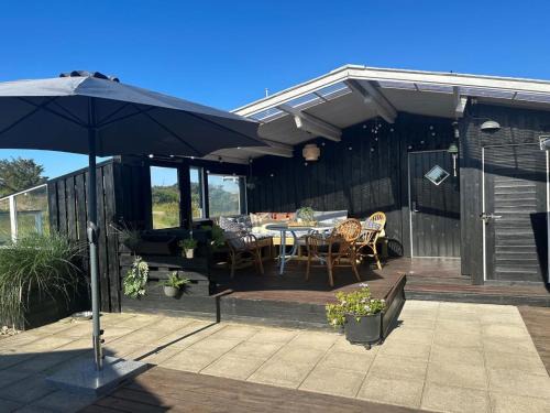 Grønhøj Casa | Holiday Home Freding - 450m from the sea by Interhome