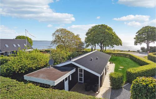 Hvidbjerg Strand Casa | Holiday Home Grønningen Børkop Denm