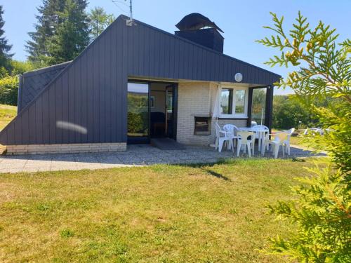 Ferienhausgebiet Hillenseifen Casa | Holiday Home Haus 30 by Interhome