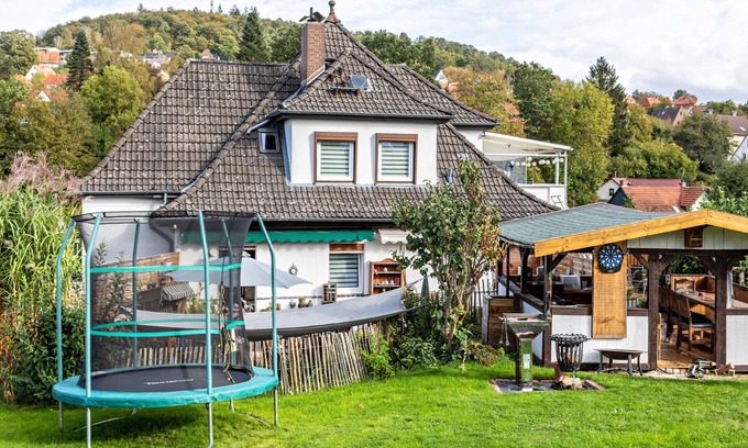 Hannoversch Munden Casa | Casa de vacaciones 'Haus am Vogelsang' cerca del centro histórico con piscina compartida y Wi-Fi