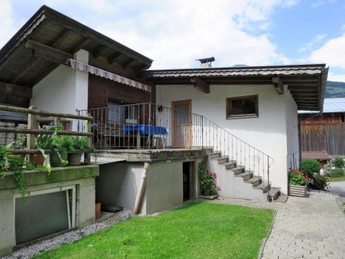 Kaltenbach Casa | Holiday Home Hexenhäusl by Interhome