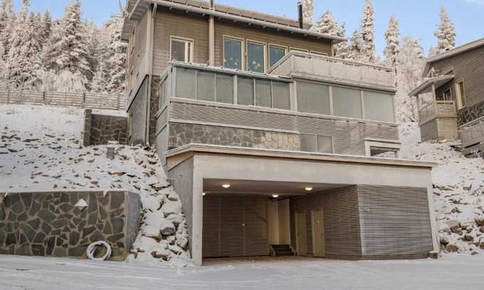 Pyhatunturi Casa | Holiday Home Holy peak by Interhome