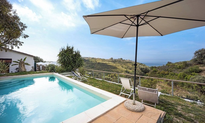 Pompeiana Casa | Casa de vacaciones Il Nido con vistas al mar, piscina compartida y aire acondicionado