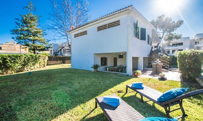 Isla de Mallorca Casa | Casa en Alcudia cerca de la playa