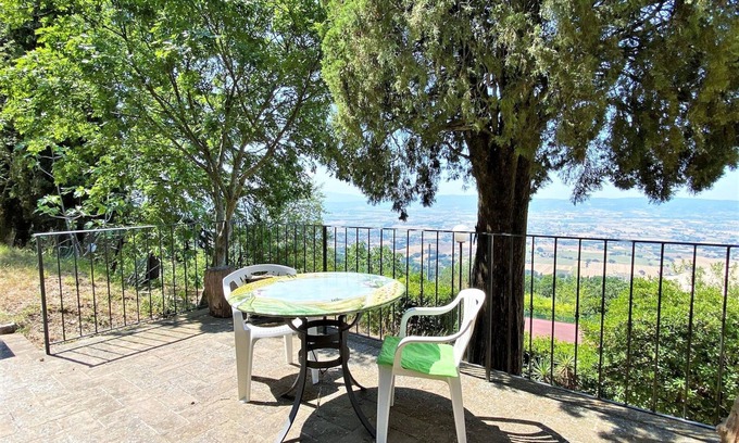 Assisi Casa | Holiday Home in Assisi With Garden