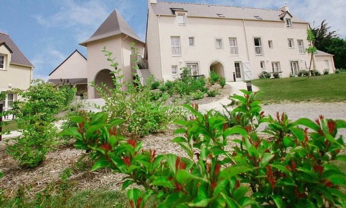 Le Tronchet Casa | Adosada casa de vacaciones en la hermosa Bretaña histórica