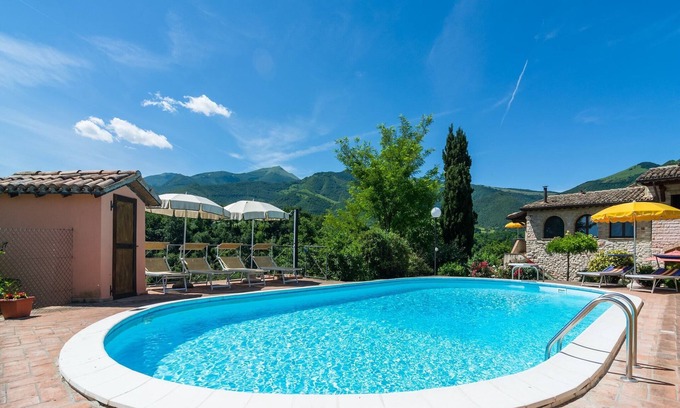 Cagli Casa | Escapada rural elegante con piscina
