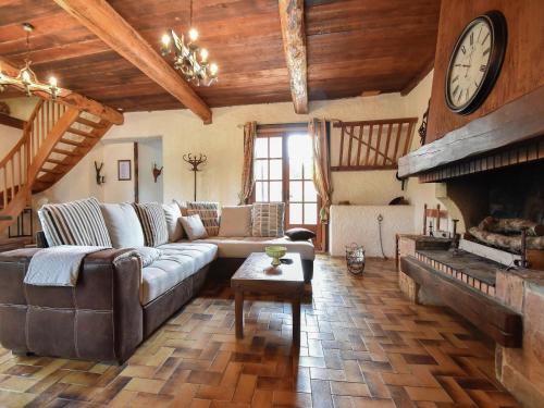 Felines-Minervois Casa | Holiday Home in Félines-Minervois with Pool