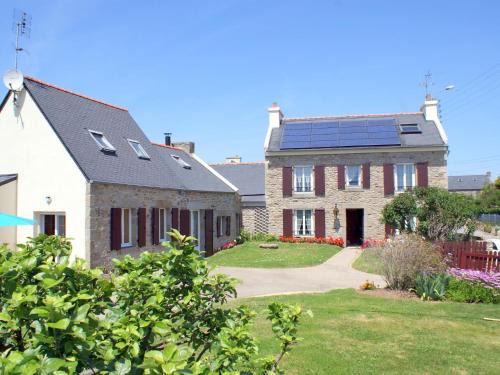 Lampaul-Plouarzel Casa | Holiday Home in Plouarzel near Sandy Cove