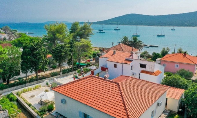 Ist Casa | Casa de vacaciones en Ist con Terraza, Acondicionador, WIFI, Lavadora (5103-1)