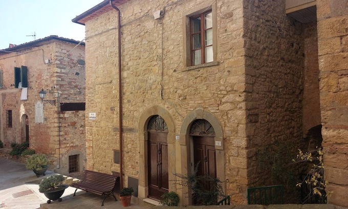 Montecastelli Casa | Escapada a la cima de una colina en la Toscana