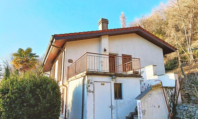 Colmegna Casa | Holiday Home in Italy with Sea and Mountain Views