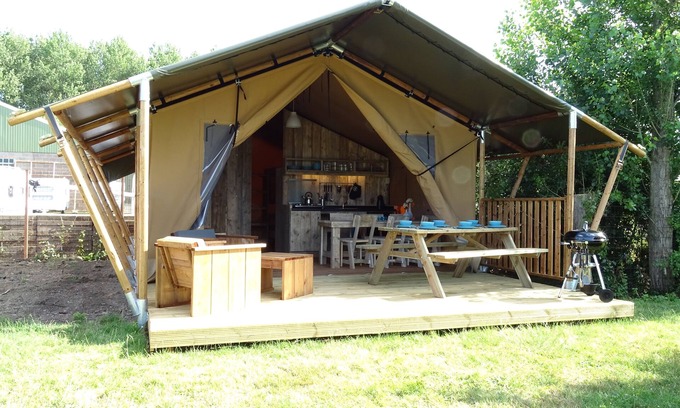Kamperland Alquiler De RV | Casa de vacaciones en Kamperland, cerca de la playa y el mar, tienda de safari para 6 personas
