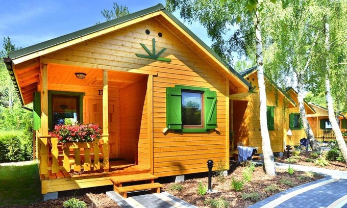 Uniescie Casa | Holiday Home in Mielno near Beach