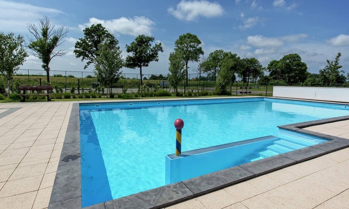 West-Graftdijk Villa | Casa de vacaciones en estilo Zaanse con jardín