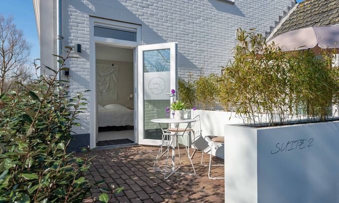 Oostkapelle Casa | Holiday Home in Oostkapelle Near the Beach