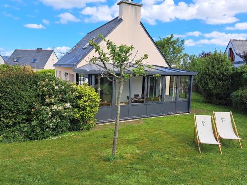 Plouarzel Casa | Holiday Home in Plouarzel near Sandy Beach