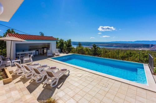 Smrika Villa | Holiday home in Smrika 45290