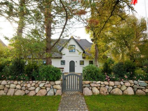 Großmorsum Casa | Holiday home in Sylt with 1 bedroom