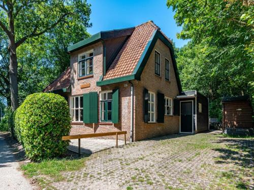Breezand Casa | Holiday Home in Vrouwenpolder near Beach