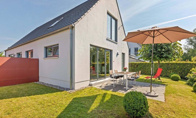 Zierow Casa | Casa vacacional en Zierow con jardםn