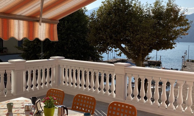 Porto Casa | Holiday Home “Casa Balansina” Directly on Lake Garda with Wi-Fi & Terrace