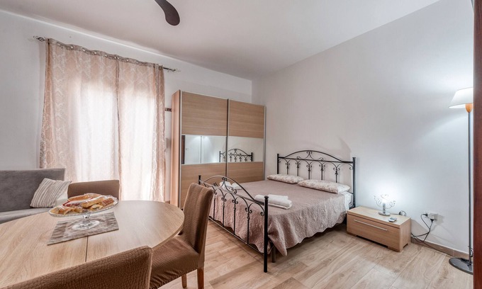 Cellino San Marco Casa | Holiday Home 'Katia' with Private Garden and Air Conditioning