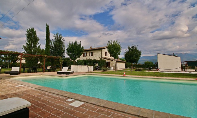 Foligno Casa | Casa Vacacional Foligno con Piscina y Jardín