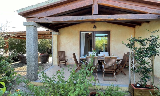 Baia Sant'Anna Casa | Holiday Home just 1 km far from Porto Ainu Beach