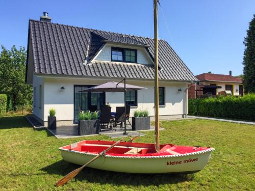 Zirkow Casa | Holiday Home Kleine Möwe by Interhome