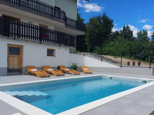 Cabar Casa | Holiday Home Kozji Vrh with Sauna and Views