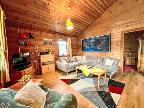 Hunerbach Casa | Holiday Home Löwenzahn by Interhome