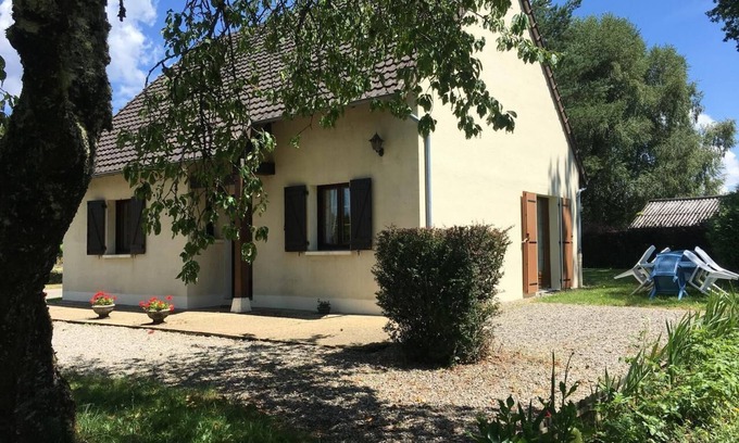 Gros-Chastang Casa | Casa de vacaciones 'La Chataîgneraie' con jardín privado