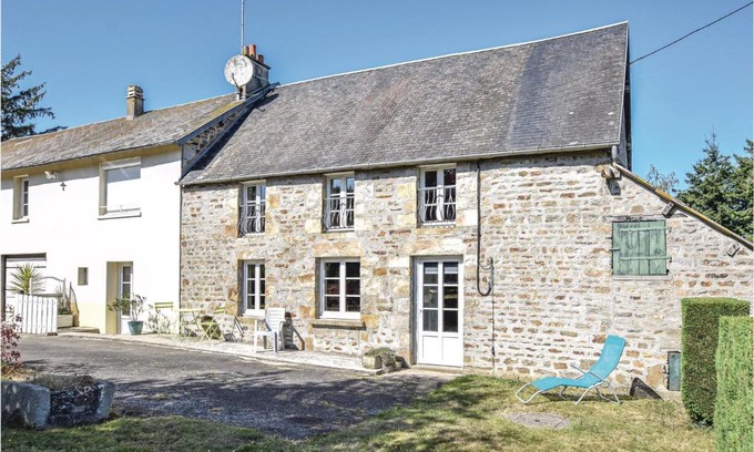 Lonlay-l'Abbaye Casa | Holiday Home La Chevallerie Pilet