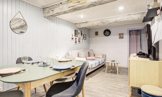 Saint-Hippolyte Casa | Holiday Home La Salanquaise by Interhome