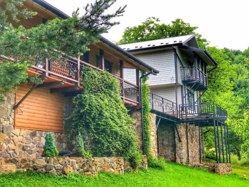 Yaremche Casa | Holiday Home La Vіta