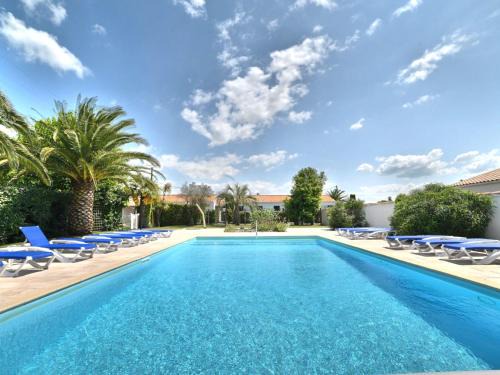 Cheray Casa | Holiday Home Le Moulin de la Filasse by Interhome