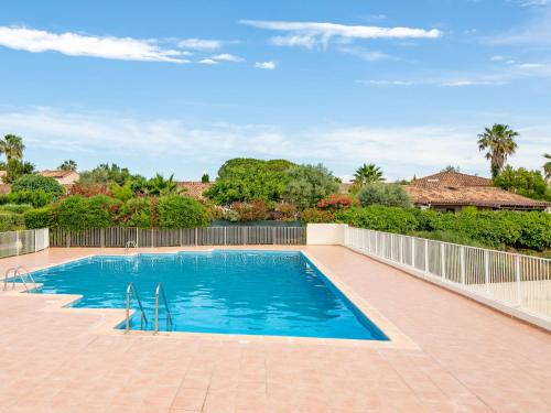 La Rouviere Casa | Holiday Home Le Green Village-6 by Interhome
