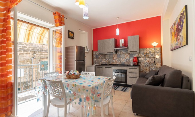 Porticello Casa | Casa de vacaciones 'Leondoro - Pirandello' con balcón y Wi-Fi
