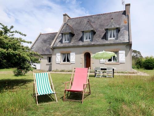 Plomeur Casa | Holiday Home Les Genêts by Interhome