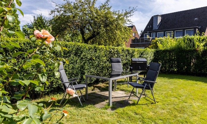 Bottrop Apartamento | Casa de vacaciones 'Lichtblick' con terraza privada, jardín compartido y Wi-Fi