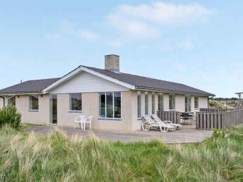 Klegod Strand Casa | Holiday Home Lidewij - 450m from the sea in Western Jutland by Interhome