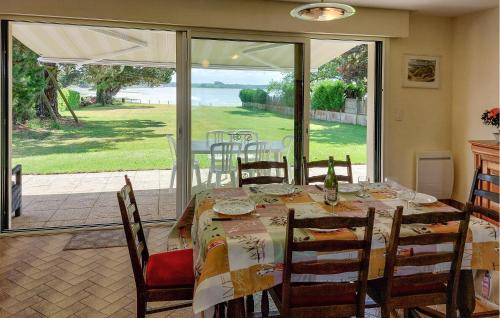 Locoal-Mendon Casa | Holiday Home Listrec