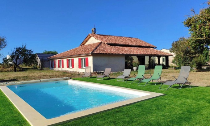 Vanxains Casa | Casa de vacaciones 'Logis De La Chambre À Blé' con piscina privada, terraza compartida y Wi-Fi