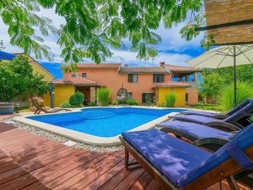 Cabrunici Casa | Holiday Home Loreta by Interhome