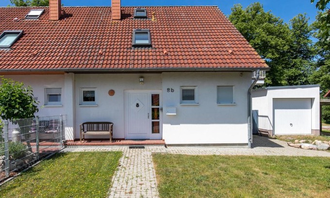 Garz/Rugen Casa | Holiday Home Losentitz-2 by Interhome