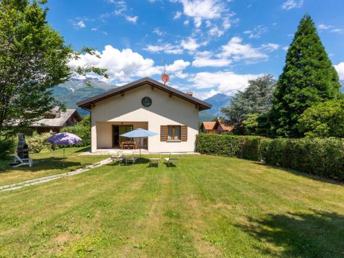 Colico Piano Casa | Holiday Home Lucrezia - CCO310 by Interhome